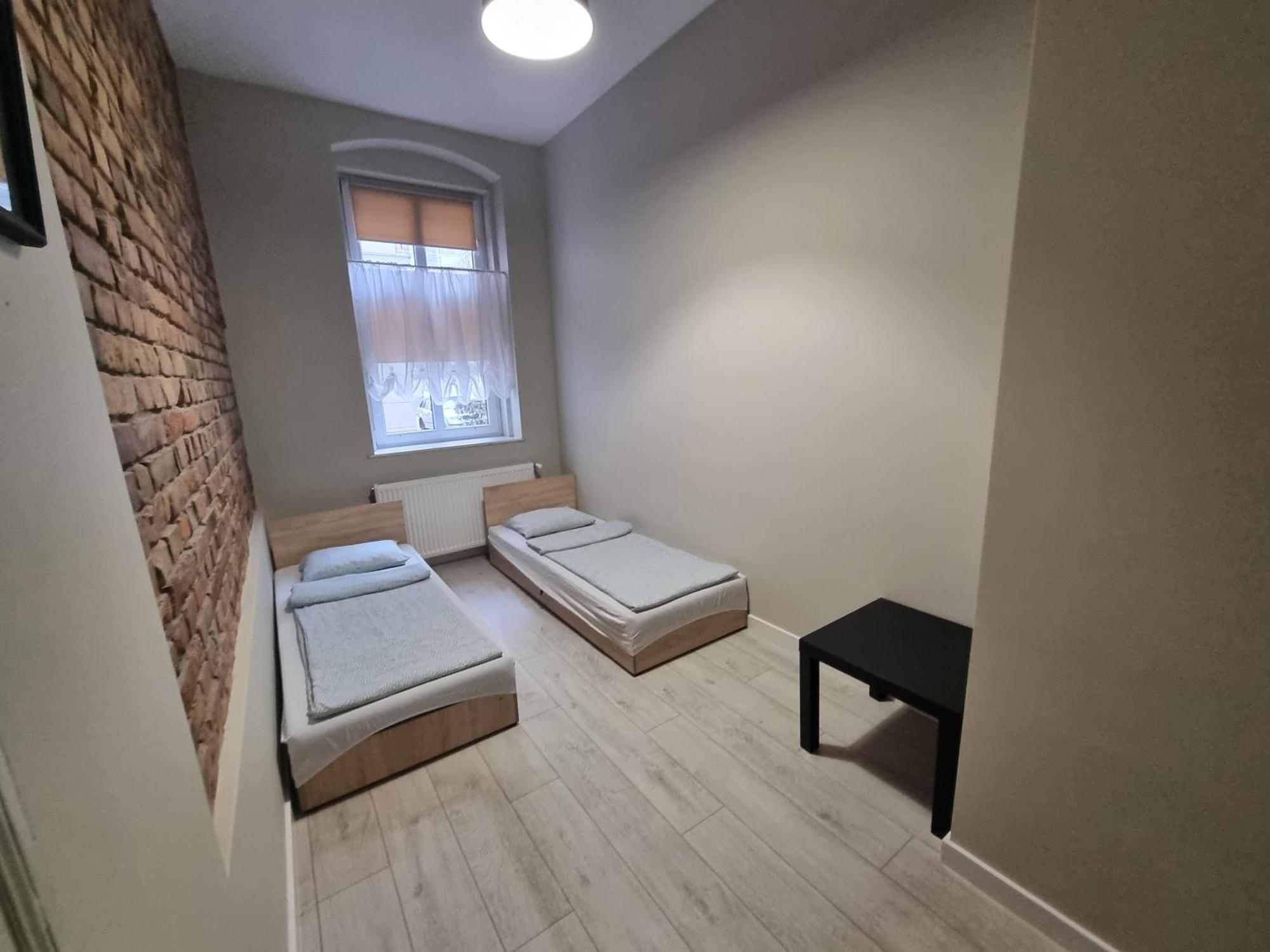 Tanie Spanie Przy Targach Poznanskich - Zameldowanie Bezobslugowe- Extérieur photo